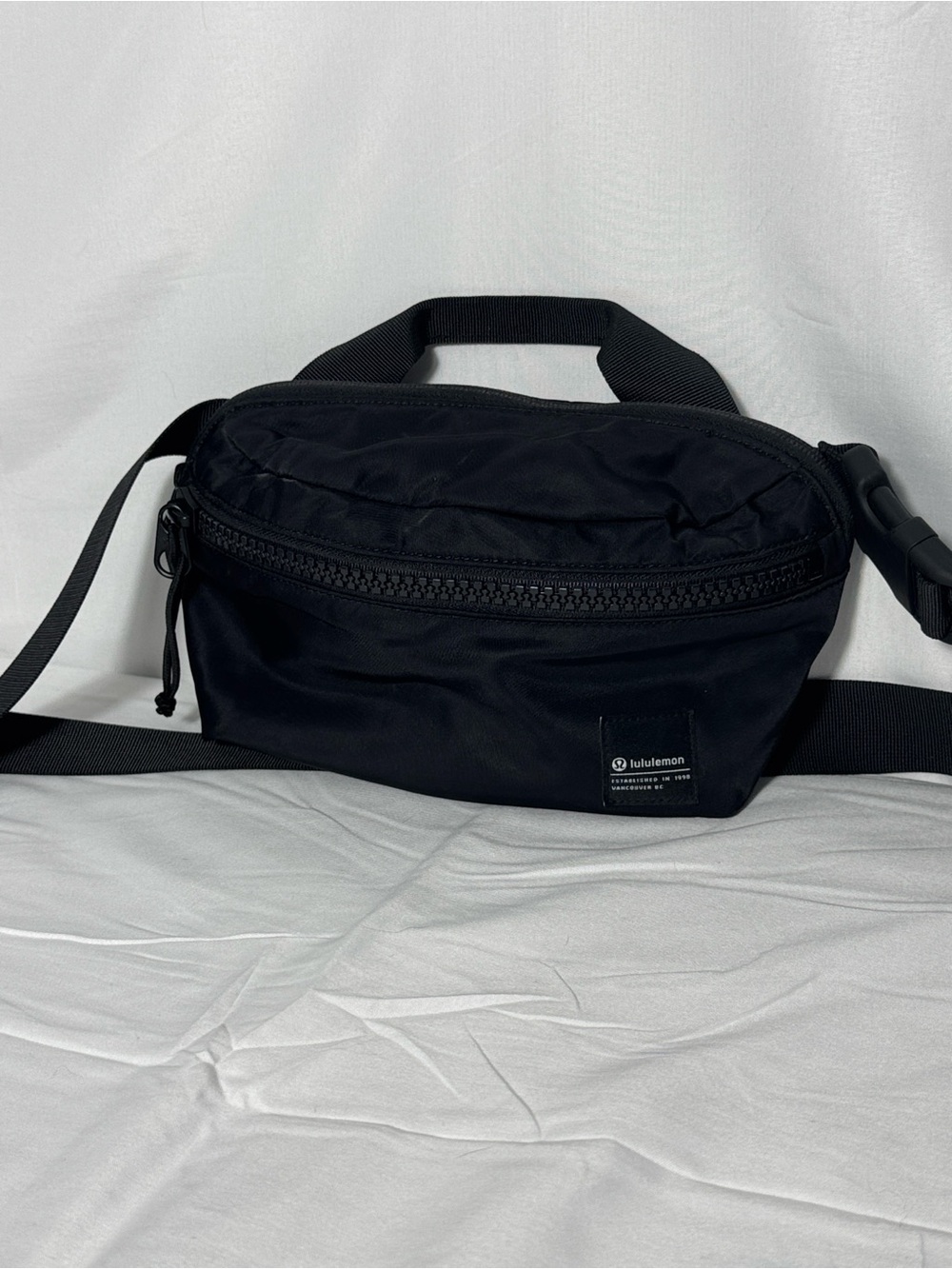 Lululemon All Day Essentials Belt Bag and Fanny Pack Black 2.5L